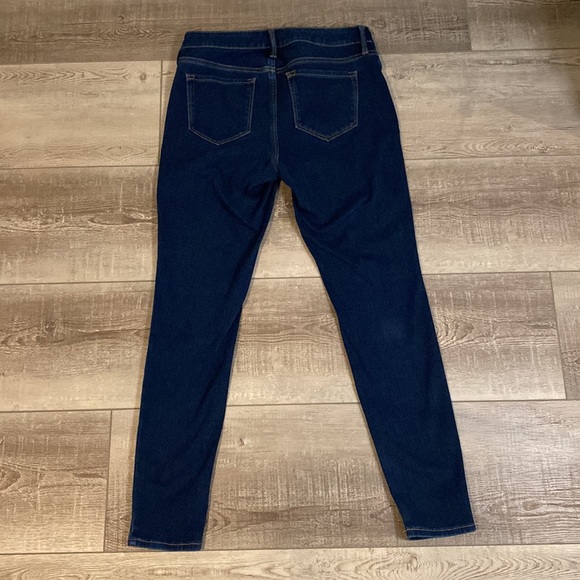 Old Navy Maternity Low Panel Rockstar Super Skinny Jeans Leggings - Picture 3 of 6